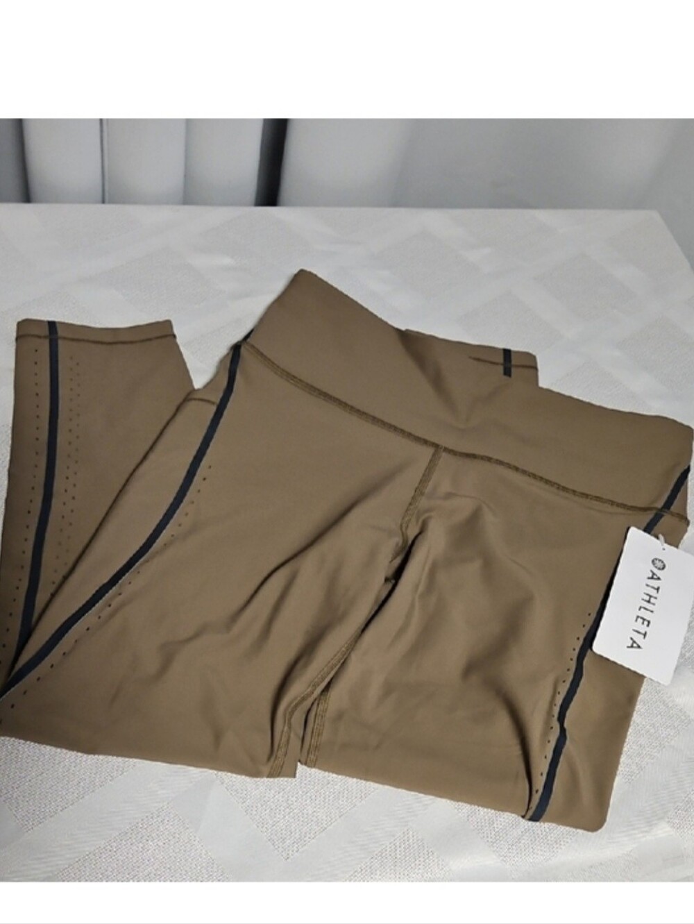 Athleta Interval Stash Lazercut 7/8 Leggings Sz Med